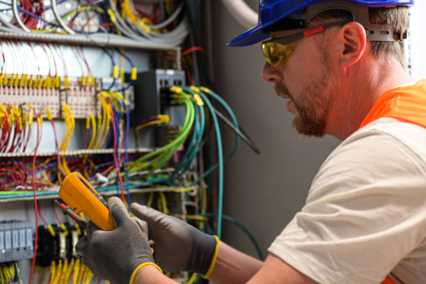 Best Licensed Electrician  in Fredonia, AZ